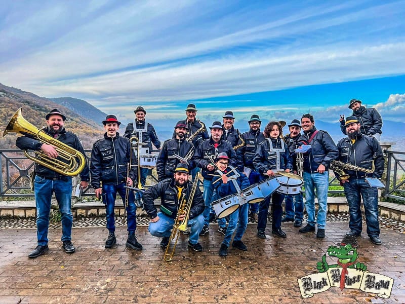 black_brass_band_bbb A pranzo alla festa dell'olio nuovo a Canneto Sabino